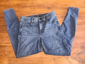 Express Jeans Womens Size 8 R Blue Skinny Mid Rise Dark Wash